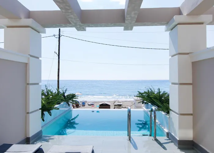 Agios Gordios Hotel *