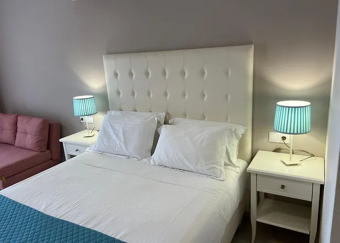 Agios Gordios Hotel *