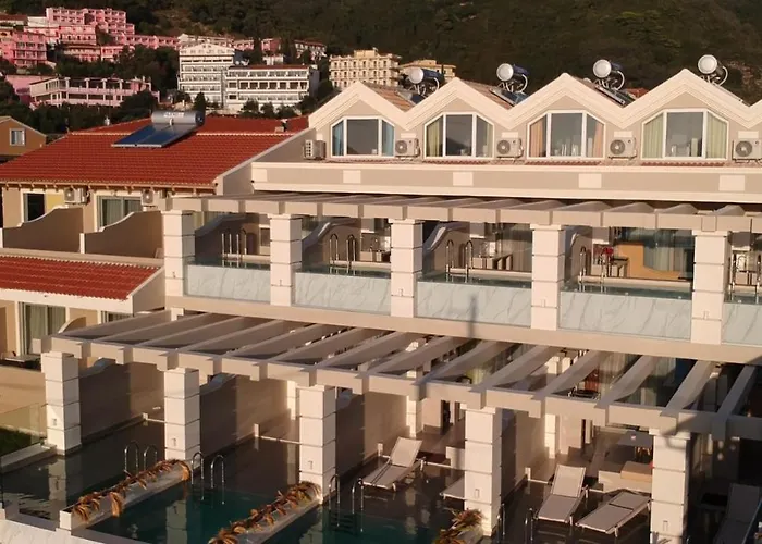 Agios Gordios Hotel *