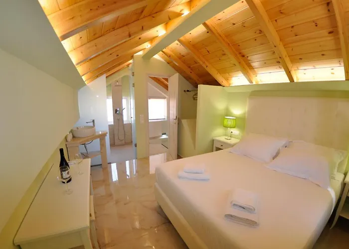Agios Gordios Hotel *