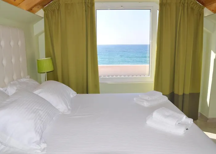 Agios Gordios Hotel *