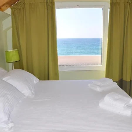 Agios Gordios Hotel *